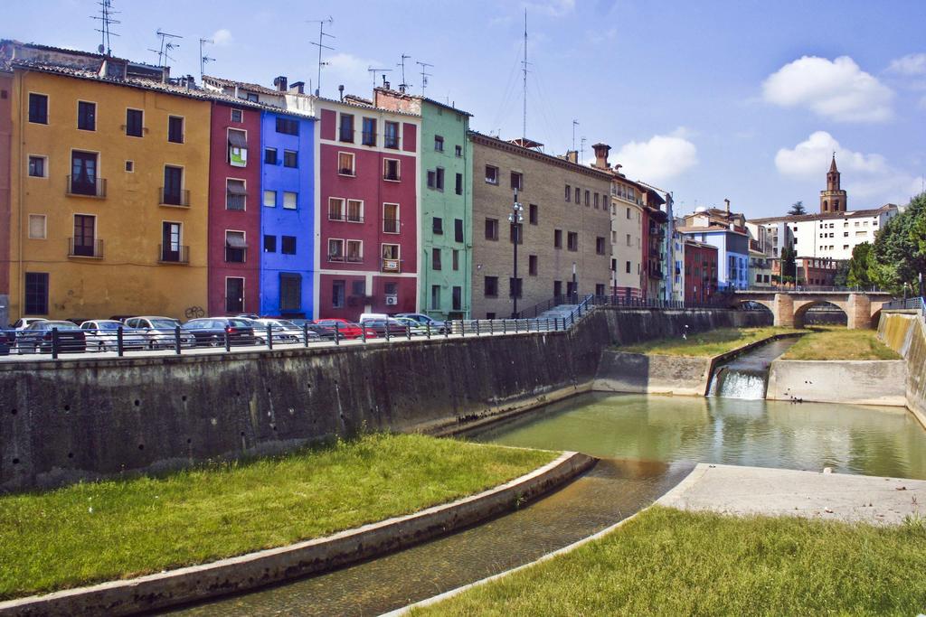 Apartamento La Seo Barbastro Luaran gambar